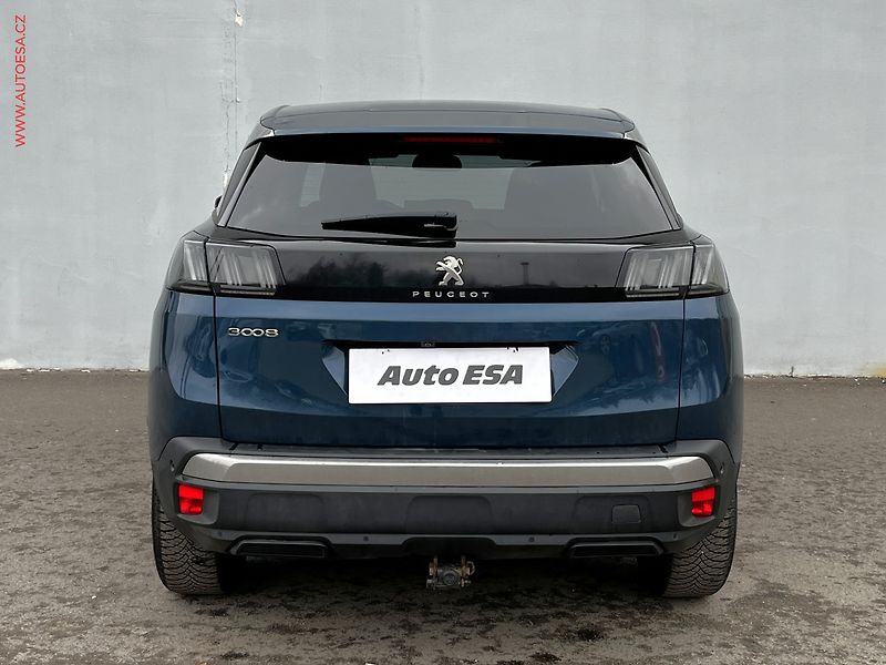 Peugeot 3008 (2022) 1.2 PT, 1.maj,ČR, Allure, AT - fotka 5 z 18