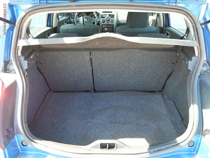 Renault Mégane (2004) 1.6 16V, AC - fotka 7 z 19