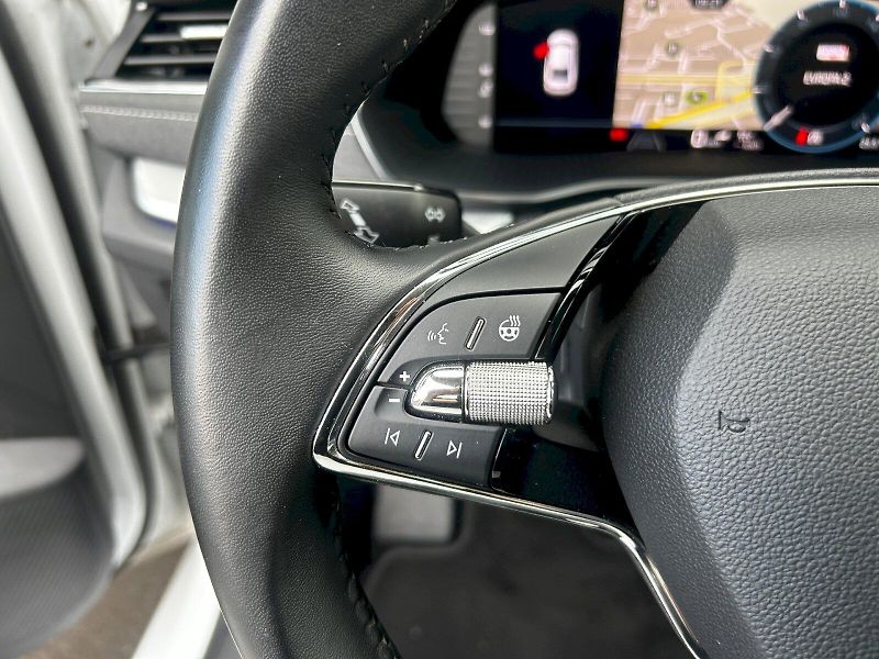 Škoda Octavia (2023) 1.5 TSI 110kW MP6 Style - fotka 8 z 35
