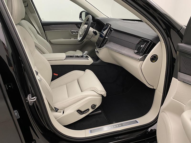 Volvo XC90 (2026) T8 AWD Plug-in BRIGHT PLUS 7m - fotka 25 z 68
