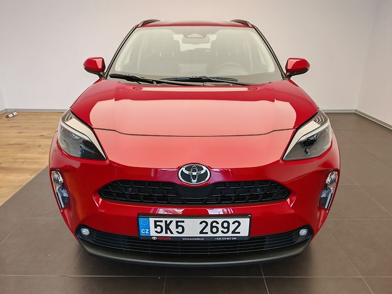 Toyota Yaris Cross 1.5 Hybrid eCVT Comfort 4x2 - fotka 2 z 28