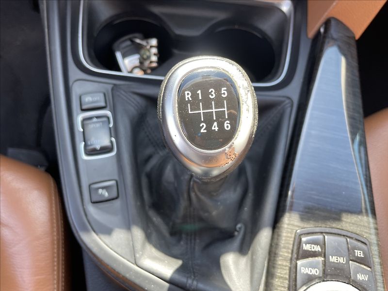 BMW Řada 3 2,0 d 120kw GT Panorama, prav. - fotka 20 z 39