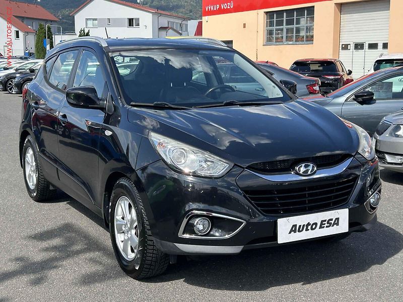 Hyundai ix35 (2010) 2.0TDCi 4x4, ČR, Bixen, AC - fotografie inzerátu