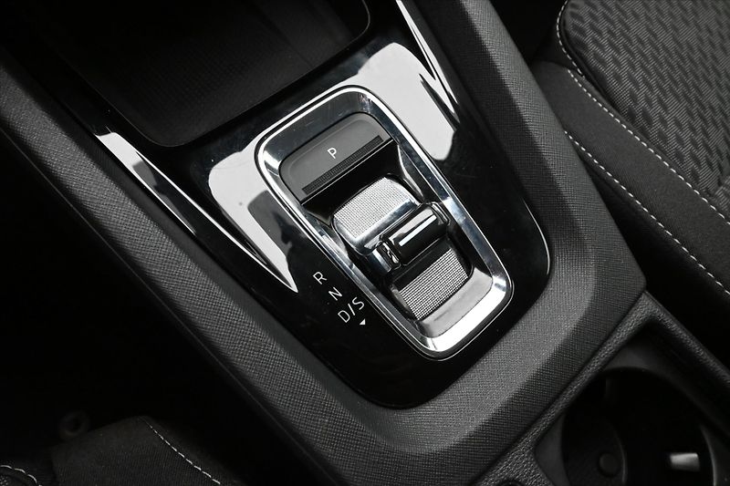 Škoda Octavia 2,0 TDI 110kW DSG Style Záruka - fotka 24 z 34