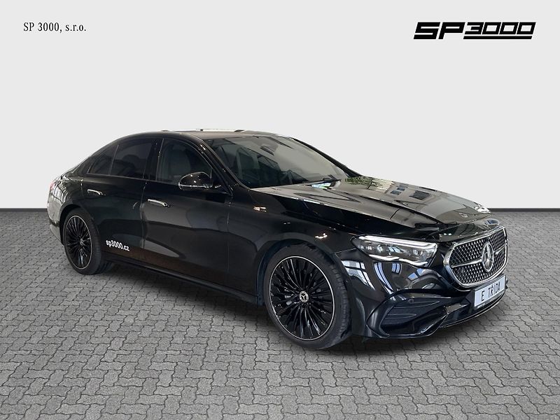 Mercedes-Benz Třídy E 220d 4Matic AMG - fotka 7 z 28