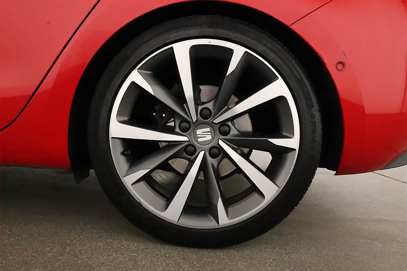 Seat Leon (2021) 1.5 TSI, Kůže, Tempomat - fotka 12 z 21
