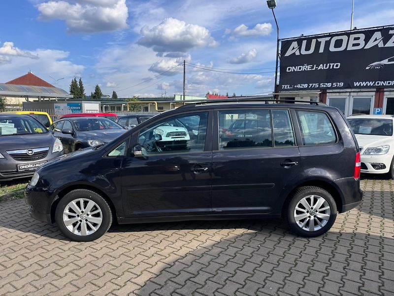 Volkswagen Touran (2005) 1,6 MPI 75 KW SPOJKA STK - fotka 3 z 48