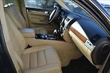 Volkswagen Touareg (2007) 2,5 TDI RS AT - náhled 22