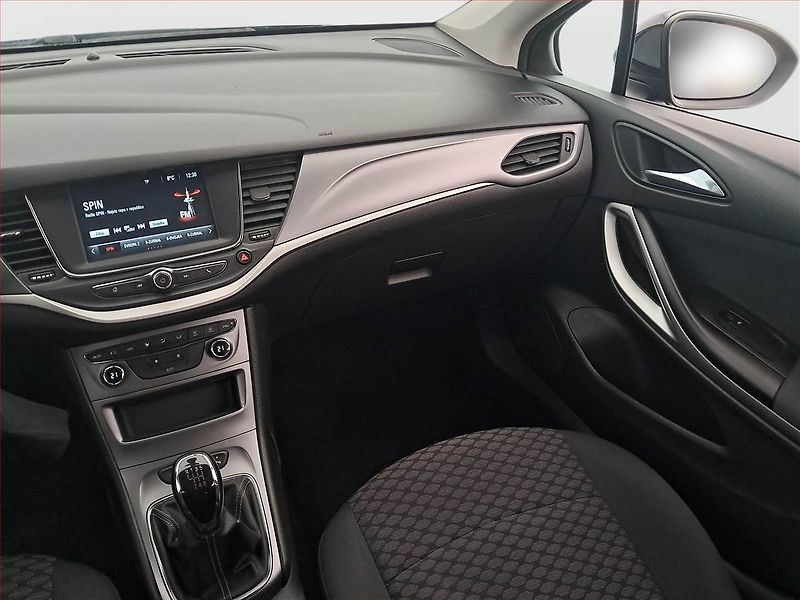 Opel Astra (2019) 1.6 CDTI, Tempomat - fotka 8 z 14