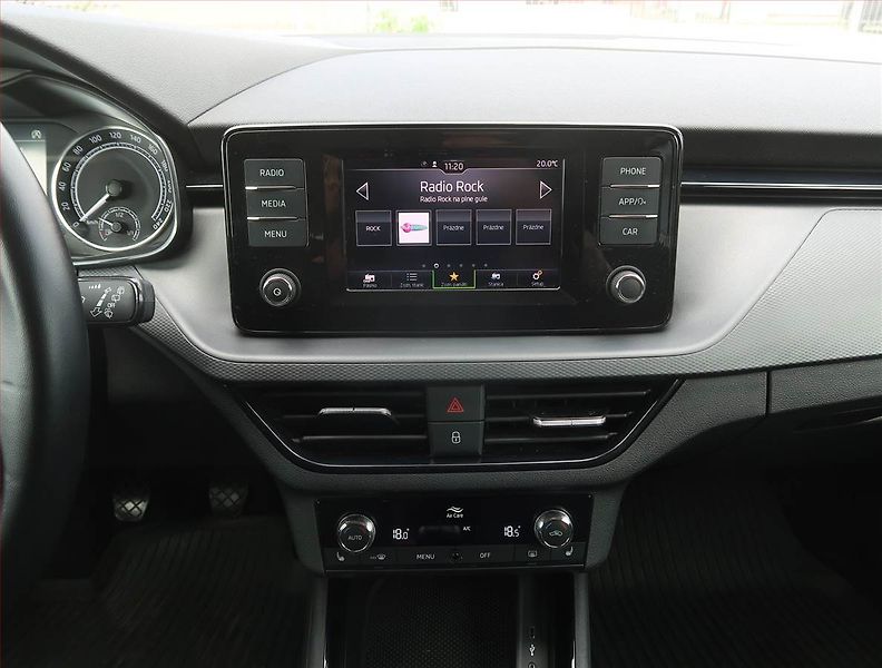 Škoda Scala (2022) Ambition 1.0 TSI, Serv.kniha - fotka 12 z 18