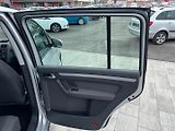 Volkswagen Touran (2012) Trendline 1.6 TDI 77kW - náhled 22