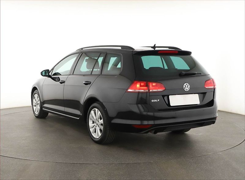 Volkswagen Golf (2013) 1.2 TSI, ČR,1.maj, Tempomat - fotka 4 z 15