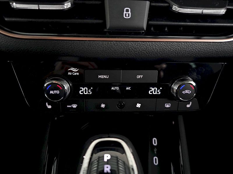 Škoda Kamiq (2025) 1.0TSI 85kW DSG TOP SELECTION - fotka 14 z 30