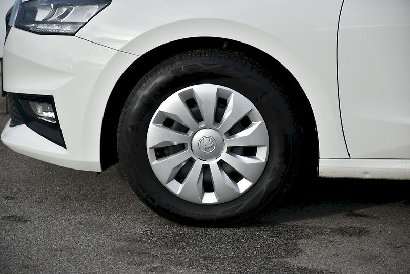 Škoda Fabia (2022) Ambition Plus 1.0 TSI 81kW - fotka 31 z 31