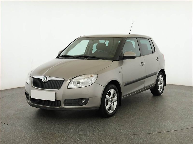 Škoda Fabia (2008) Sportline 1.2 12V, ČR,1.maj - fotka 2 z 15