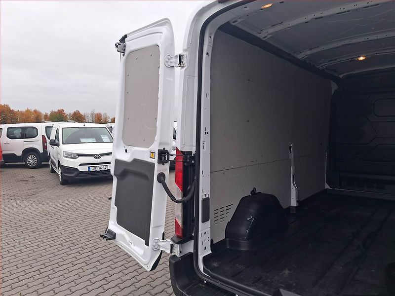 Ford Transit (2022) Trend 2.0 EcoBlue, L3H2, 1.0t - fotka 14 z 18