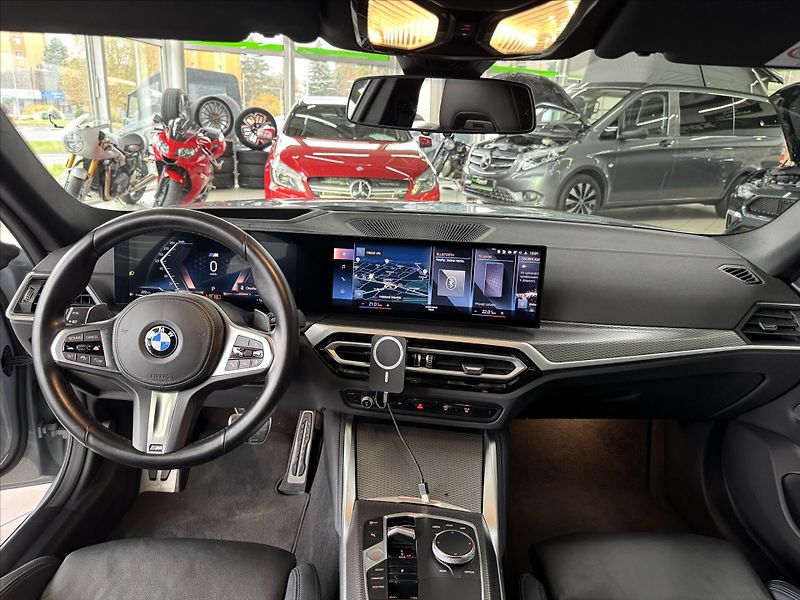 BMW Řada 4 2,0   420xD M-Sport Gran Coupe - fotka 14 z 25