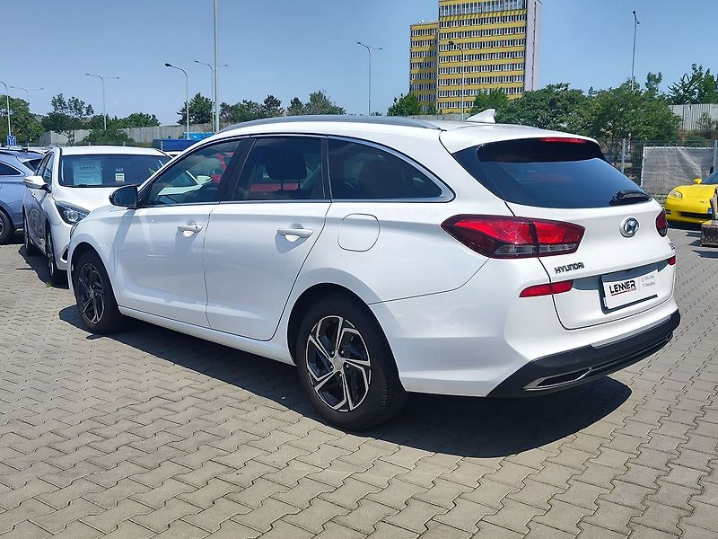 Hyundai i30 1.6 CRDi/85kW Smart - fotka 7 z 30