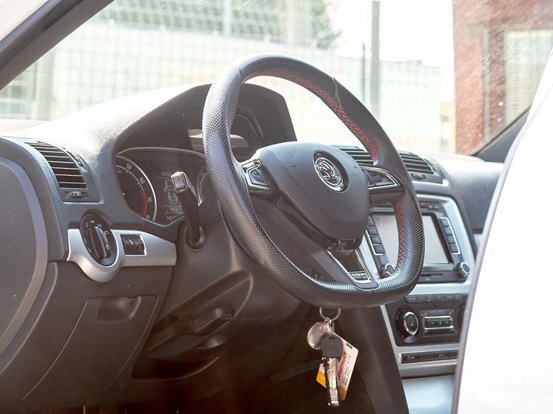 Škoda Octavia (2010) 12/10 2.0TSI RS 147KW – SERVIS - fotka 16 z 53