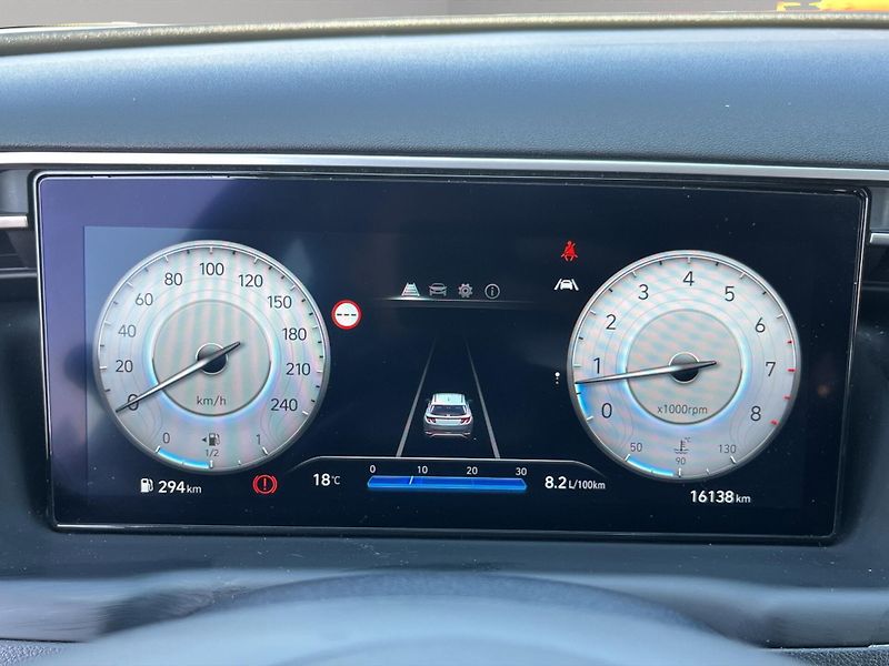 Hyundai Tucson (2022) 1.6 110kW, 4x4, ČR, 1.maj, Tov - fotka 14 z 21