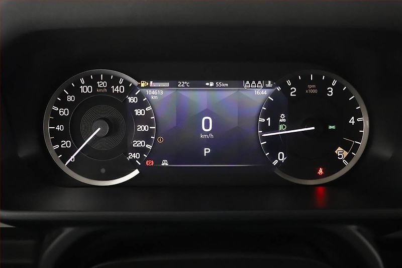 Land Rover Defender (2021) D200 AWD - fotka 10 z 21