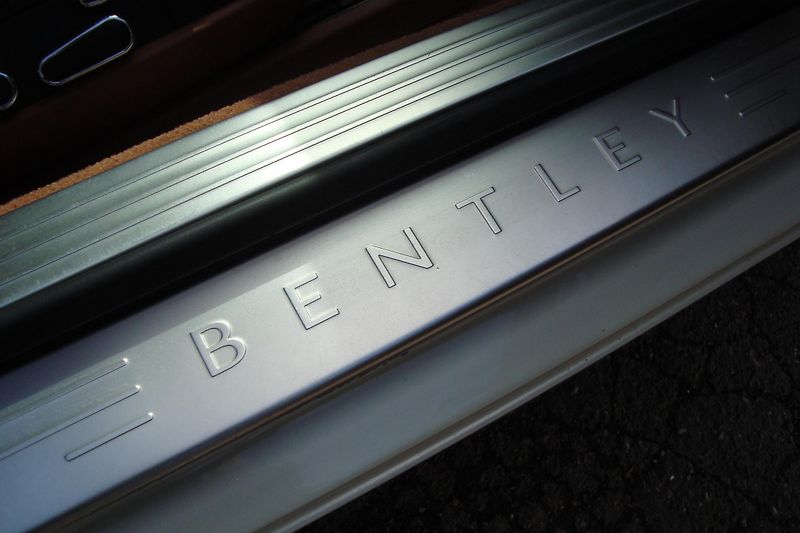 Bentley Continental GT (2013) V8 Twin Turbo - fotka 21 z 40