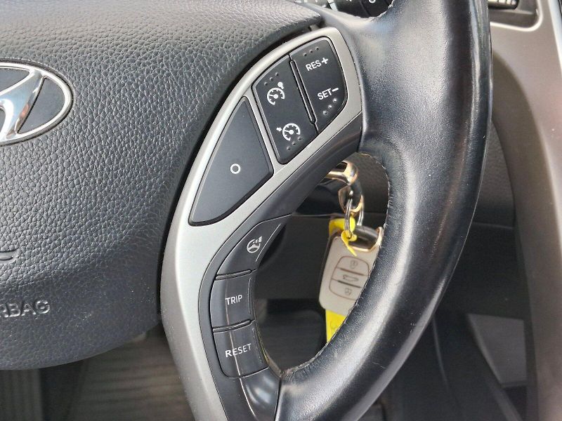 Hyundai i30 (2015) Kombi - fotka 18 z 31