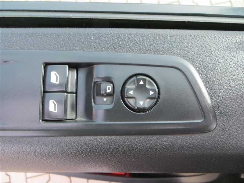 Opel Vivaro 1,5 CDTI 88kw Van L1 - fotka 12 z 18