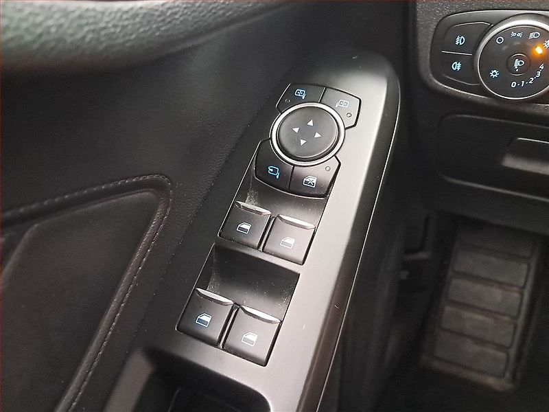 Ford Focus (2020) ST-Line 2.0 EcoBlue, Navi - fotka 18 z 21