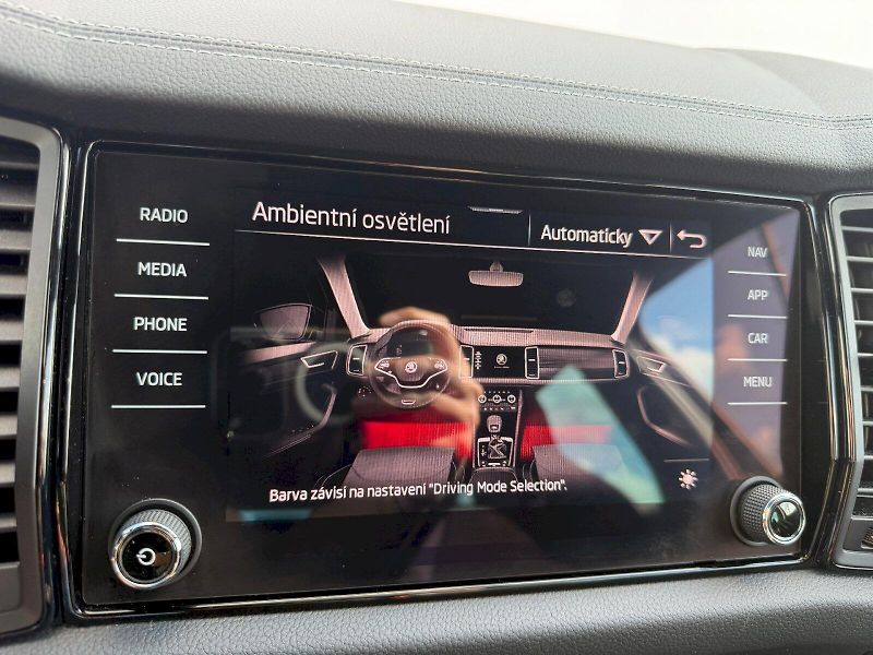 Škoda Kodiaq (2022) 2.0 TSI 140kW 4x4 SportLine DS - fotka 24 z 35