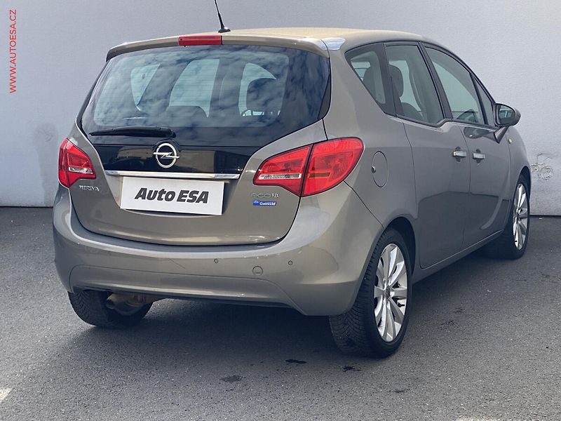 Opel Meriva (2011) 1.4T, Innovation, park. čidla - fotka 4 z 16