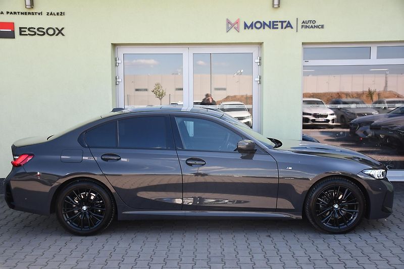 BMW Řada 3 320d xDrive M-SPORT  - fotka 6 z 43