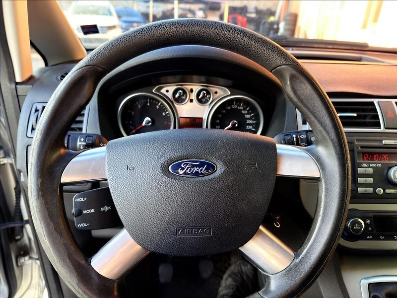 Ford C-MAX 1,6 i - fotka 11 z 22