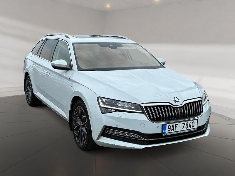 Škoda Superb (2022) L&K 2.0TDI 147kW DSG 4x4 TAŽNÉ - fotka 3 z 11