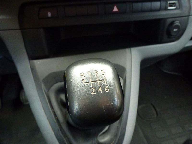 Citroën Jumpy 2,0 BHDI Long 5míst,Webasto,ka - fotka 38 z 60