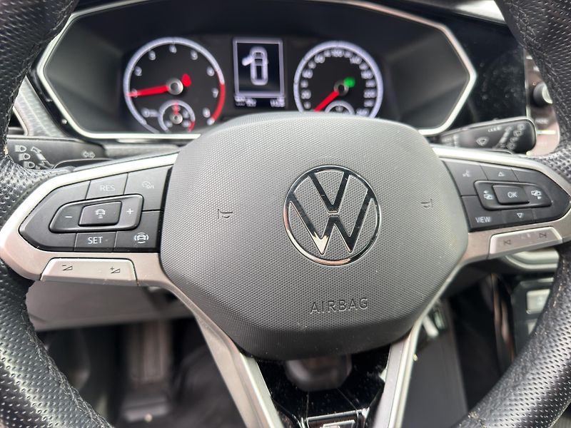 Volkswagen T-Cross (2021) R-LINE DSG 81KW  - fotka 26 z 27