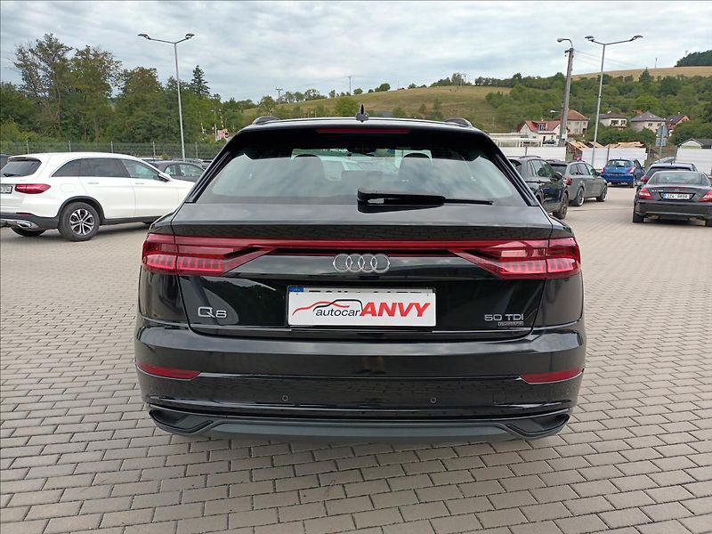 Audi Q8 3,0 TDI,210KW,S-line,1MAJ,LED, - fotka 6 z 37