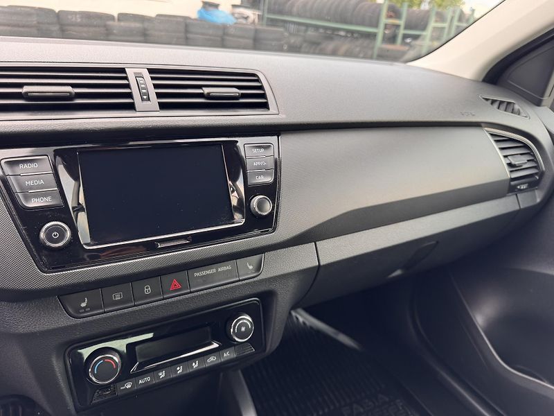 Škoda Fabia III 1.0 TSi,99 tis km,2022 - fotka 11 z 19