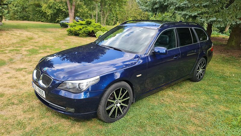 BMW Řada 5 (2009) 525XD,E61,FACELIFT,145kW,MANUÁ - fotka 3 z 32