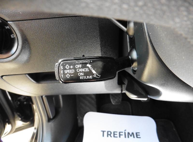 Škoda Octavia III Combi 2.0 TDi Style 1.maj. - fotka 13 z 16