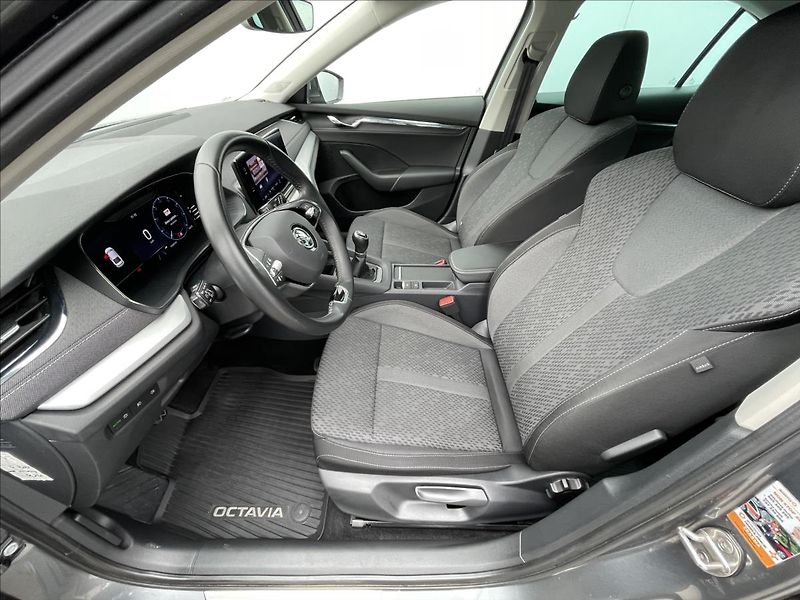 Škoda Octavia 2,0 TDI Style LED - fotka 4 z 23