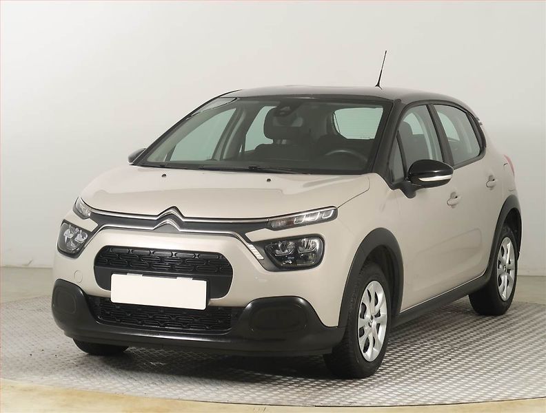 Citroën C3 (2021) 1.2 PureTech, ČR,1.maj - fotka 2 z 15
