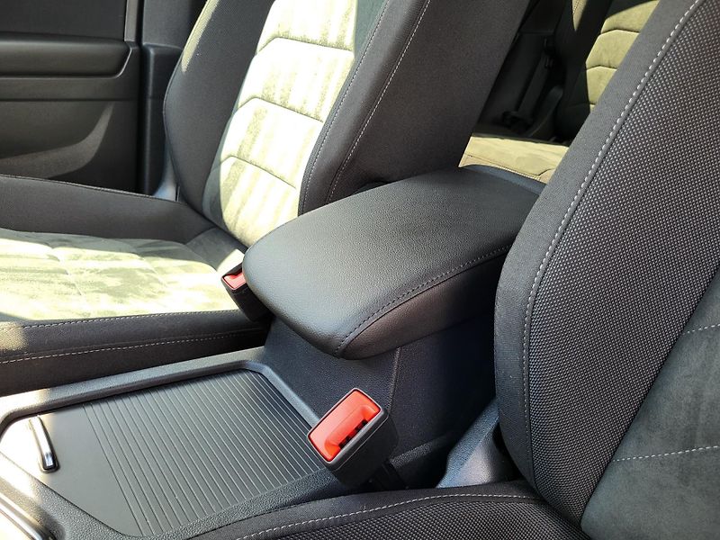 Volkswagen Tiguan Allspace 1.5 TSI EVO 110kW DSG ELEGANCE - fotka 31 z 48
