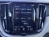 Volvo XC60 FWD B5/vzduch/4*klima/PANO/  - náhled 42