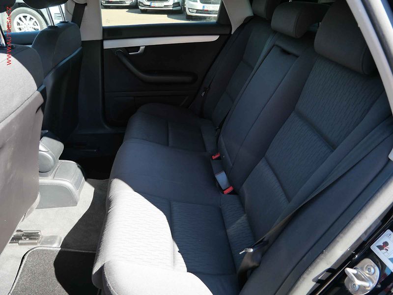 Audi A4 (2007) 2.0TDi Avant, ČR, AC, xenon - fotka 10 z 18