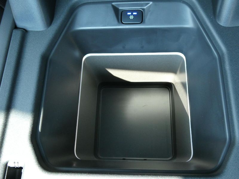 Land Rover Defender 110 4,4 OCTA P635 - fotka 34 z 44