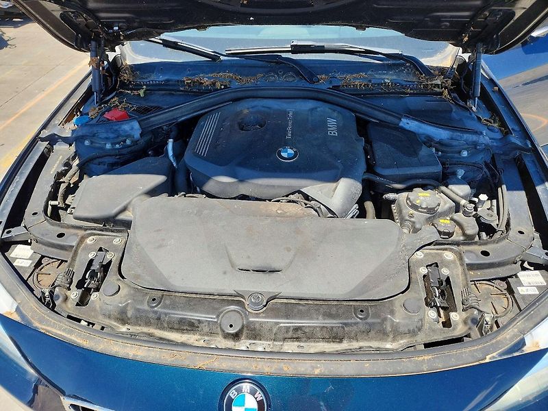 BMW Řada 4 (2016) 430XI - fotka 11 z 11