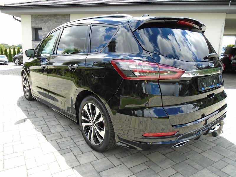 Ford S-MAX 2.0EcoBlue140kW 8AT ST-Line 7m - fotka 3 z 48