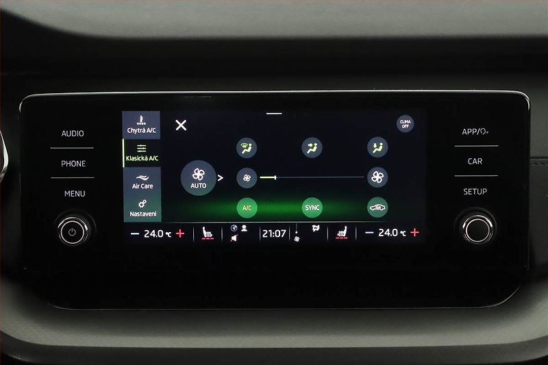 Škoda Octavia (2023) Ambition 2.0 TDI, ČR,1.maj - fotka 15 z 19
