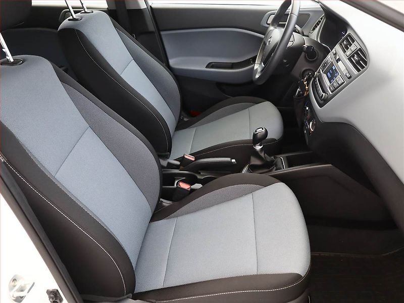 Hyundai i20 (2017) 1.2, ČR,1.maj, Serv.kniha - fotka 7 z 12